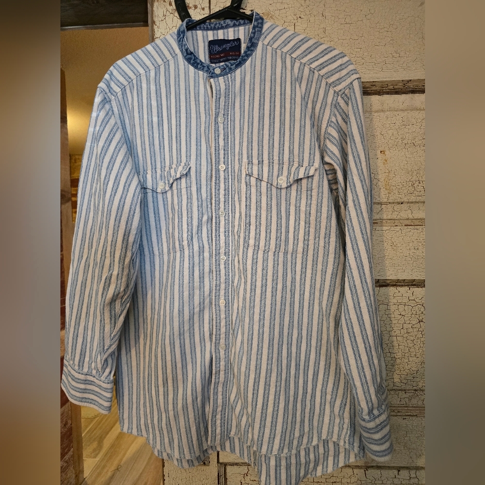 Wrangler Men's Collarless Western Striped Brushpopper Shirt Medium 16.5-34
